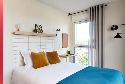 Private Room in a Fully Equipped Shared Apartment- Long Stay