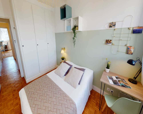 Chambre dans le Avenue Marceau