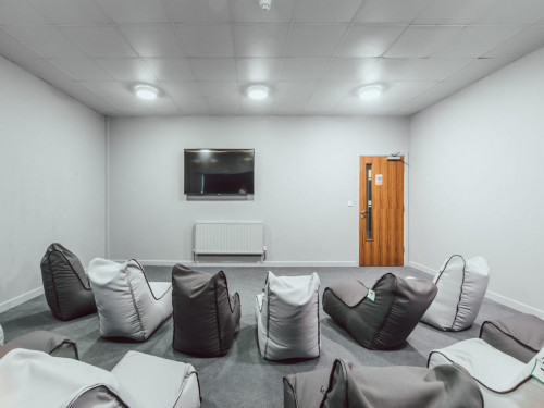 Lomax Halls - Gallery - 11