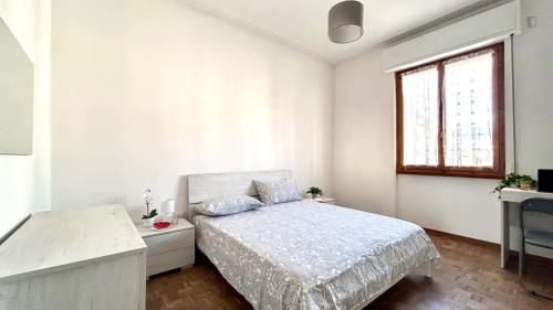 Room in Via Alfredo Cappellini, Firenze for 100 m² with 3 bedrooms - Gallery - 5