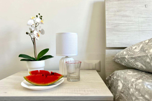 Room in Via Alfredo Cappellini, Firenze for 100 m² with 3 bedrooms - Gallery - 3