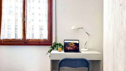 Room in Via Alfredo Cappellini, Firenze for 100 m² with 3 bedrooms - Gallery - 8