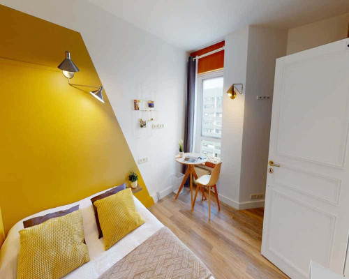 Chambre dans le Rue de Bezons