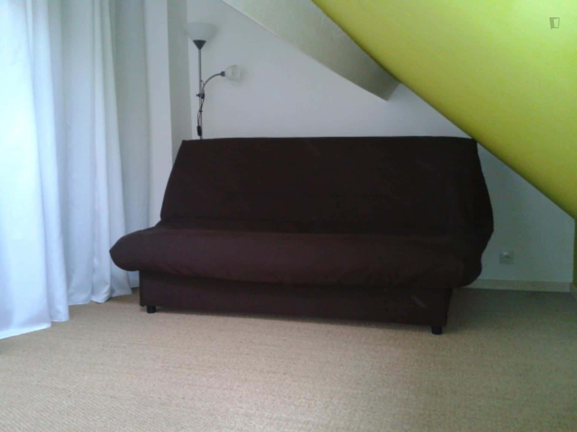 Room In Rue Charles Denis Platel, Loos For 90 M² With 5 Bedrooms - 1