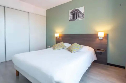 Apartment in Allée Boissy d'Anglas, Nîmes for 35 m² with 1 bedroom