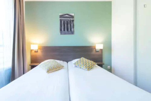 Apartment in Allée Boissy d'Anglas, Nîmes for 19 m²