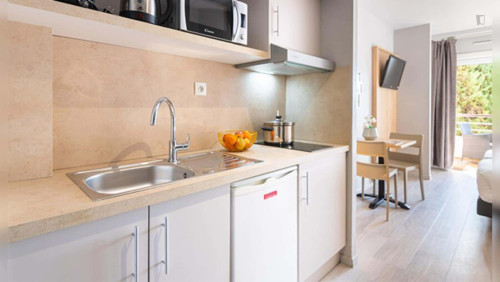 Apartment in Rue de Cannes, Le Cannet for 20 m²