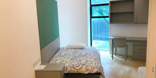 Torquay House - Rooms