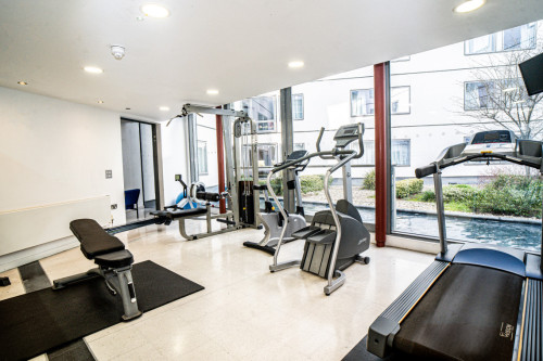Friendship House - Gallery - 11