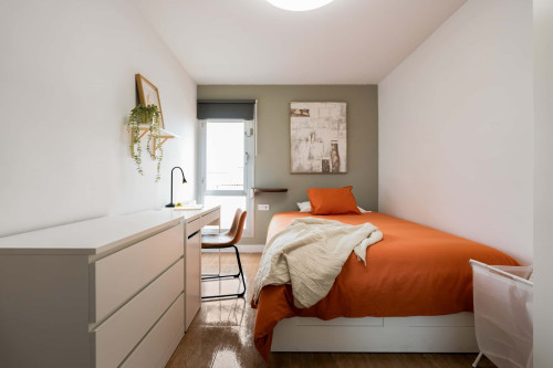 SAORI R4 Double bedroom