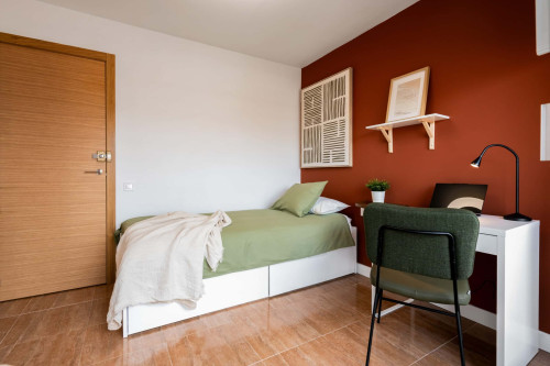 SAORI R5 Single bedroom with balcony and AC