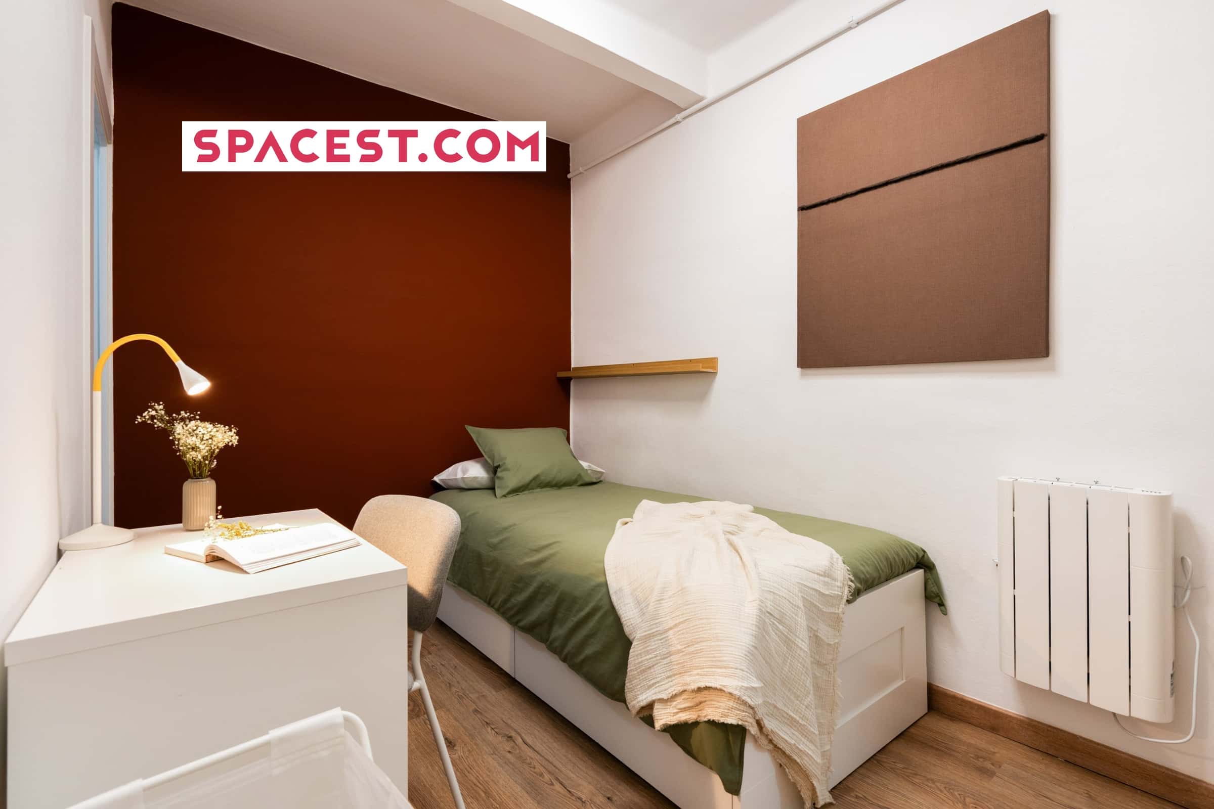 SAVIA R4 Single Bedroom With Desk - 1
