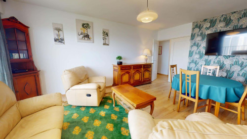 Room in Avenue Marcel Cachin, Vénissieux for 95 m² with 6 bedrooms - Gallery - 10