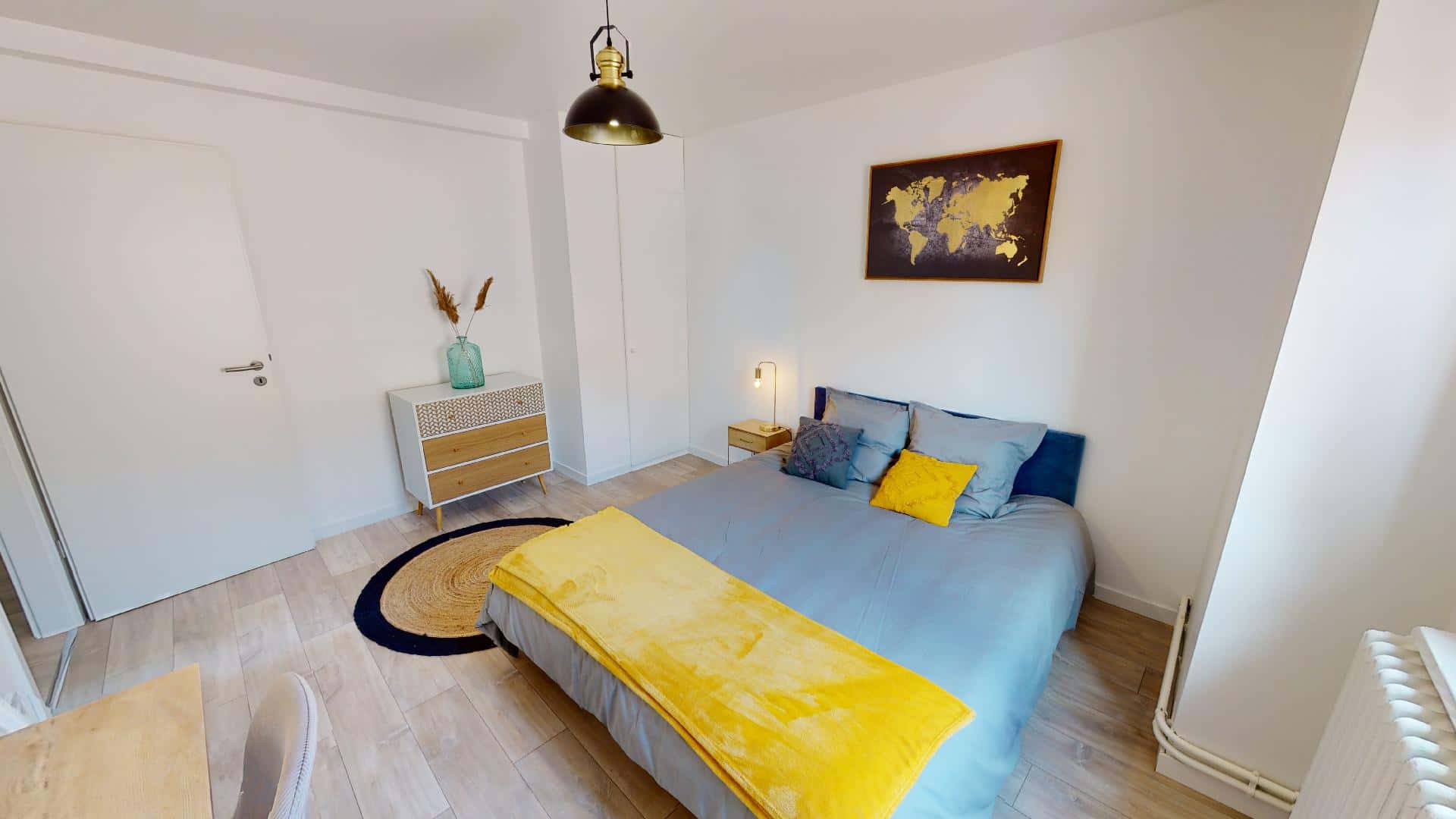 Room In Rue De Belfort, Mulhouse For 100 M² With 5 Bedrooms - 1
