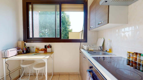 Room in Rue Vincent Van Gogh, Toulouse for 85 m² with 5 bedrooms - Gallery - 14