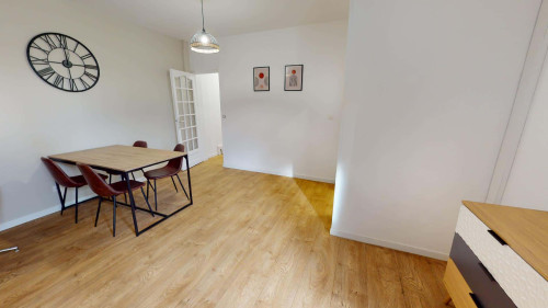 Room in Rue Berthollet, Roubaix for 127 m² with 4 bedrooms - Gallery - 8