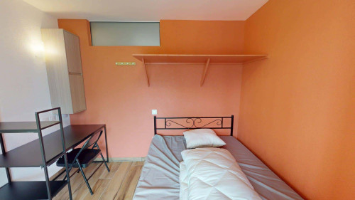 Room in Rue du Martinet, Gaillard for 70 m² with 4 bedrooms - Gallery - 21