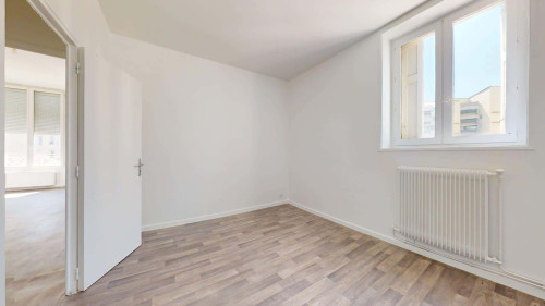 Apartment in Rue Rabelais, Saint-Étienne for 56 m² with 2 bedrooms - Gallery - 10
