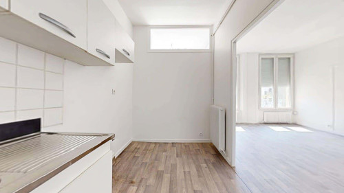 Apartment in Rue Rabelais, Saint-Étienne for 56 m² with 2 bedrooms - Gallery - 6