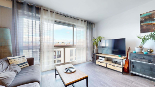 Room in Rue du Chablais, Annemasse for 74 m² with 3 bedrooms