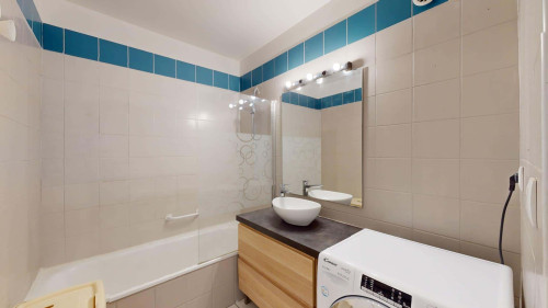 Room in Avenue Winston Churchill, Toulouse for 87 m² with 3 bedrooms