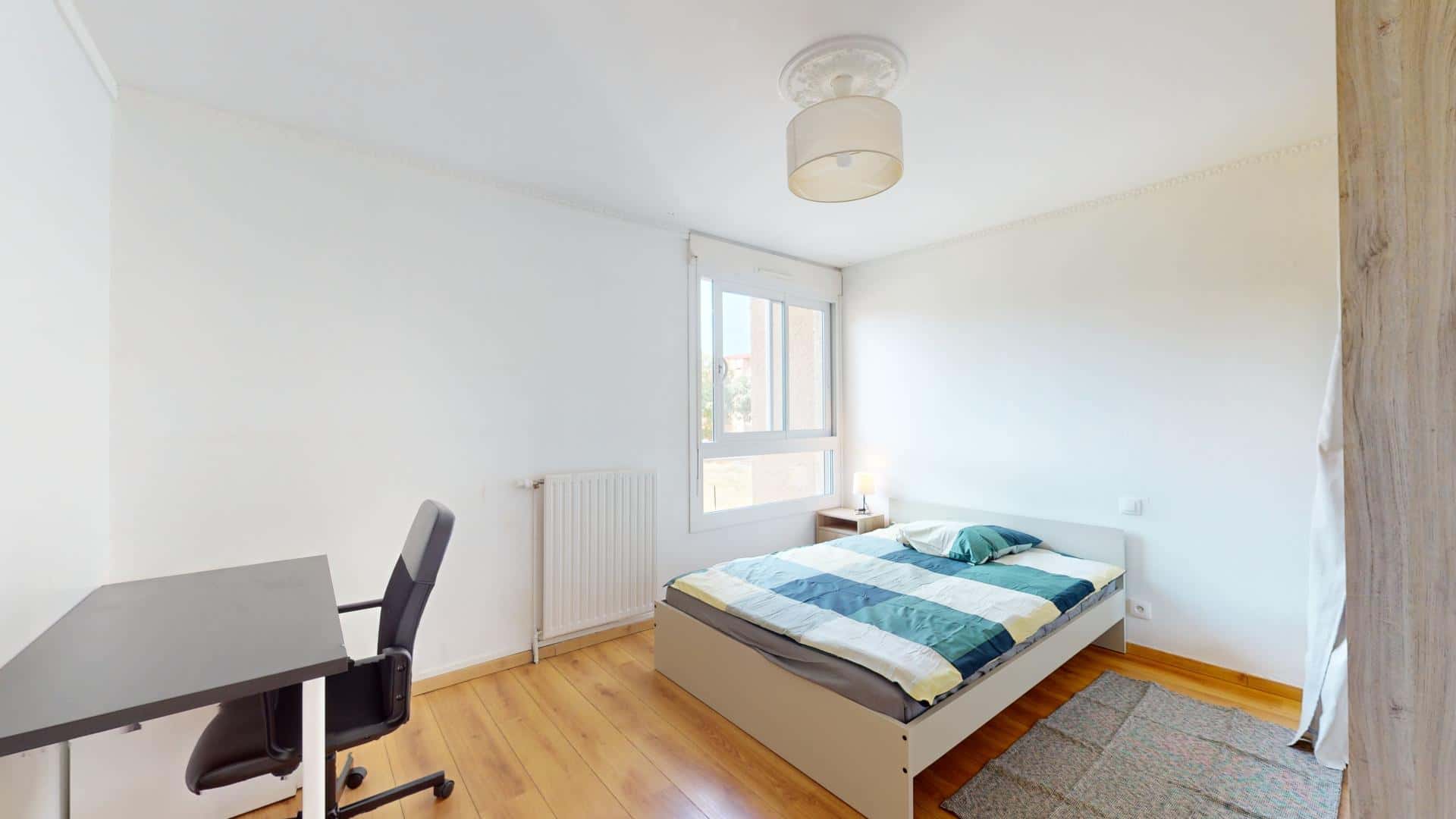 Room In Avenue Winston Churchill, Toulouse For 87 M² With 3 Bedrooms - 1