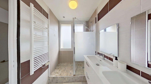 Room in Boulevard Stanislas Girardin, Le Petit-Quevilly for 65 m² with 3 bedrooms - Gallery - 5