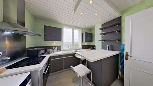 Room in Boulevard Stanislas Girardin, Le Petit-Quevilly for 65 m² with 3 bedrooms