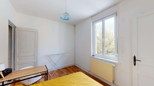 Room in Rue de Denain, Roubaix for 102 m² with 4 bedrooms