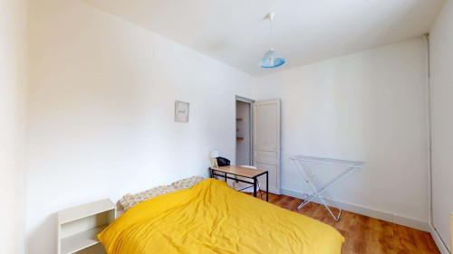 Room in Rue de Denain, Roubaix for 102 m² with 4 bedrooms