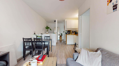 Room in Rue des Chênes Bruns, Cergy for 78 m² with 4 bedrooms - Gallery - 5