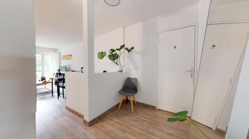 Room in Rue des Chênes Bruns, Cergy for 78 m² with 4 bedrooms