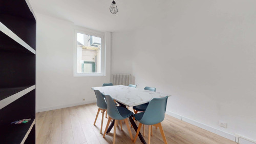 Room in Boulevard de Strasbourg, Lille for 105 m² with 4 bedrooms - Gallery - 10