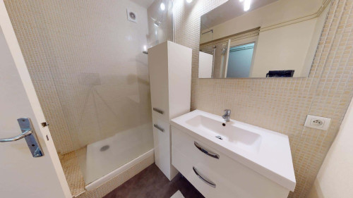 Room in Rue Victor Hugo, Clermont-Ferrand for 102 m² with 4 bedrooms - Gallery - 10
