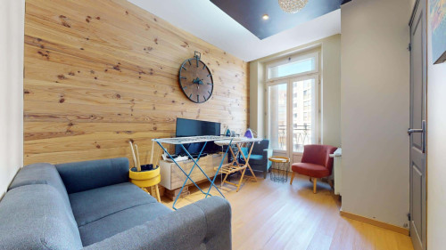 Room in Rue du Môle, Annemasse for 102 m² with 5 bedrooms - Gallery - 18
