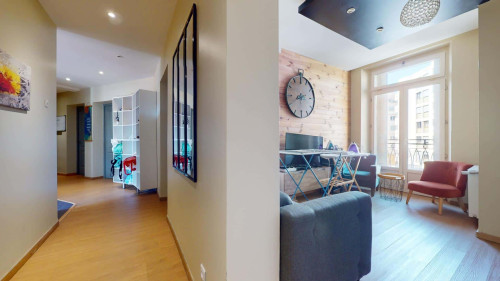Room in Rue du Môle, Annemasse for 102 m² with 5 bedrooms