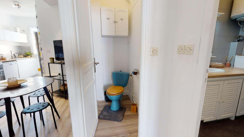 Room in Rue Mallifaud, Grenoble for 66 m² with 3 bedrooms