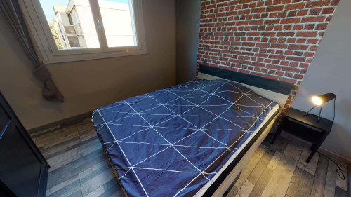 Room in Rue Joseph Deschamps, Vénissieux for 68 m² with 3 bedrooms - Gallery - 17