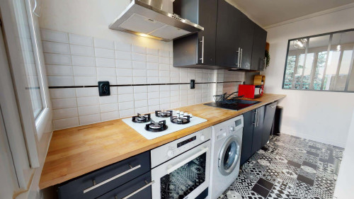 Room in Rue Joseph Deschamps, Vénissieux for 68 m² with 3 bedrooms - Gallery - 12