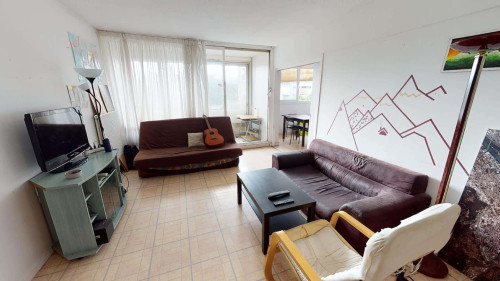 Room in Galerie de l'Arlequin, Grenoble for 110 m² with 4 bedrooms