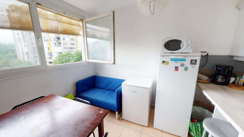Room in Galerie de l'Arlequin, Grenoble for 110 m² with 4 bedrooms