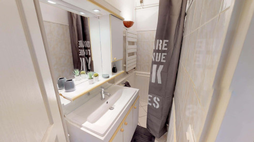 Room in Avenue Francis de Pressensé, Vénissieux for 64 m² with 3 bedrooms - Gallery - 13