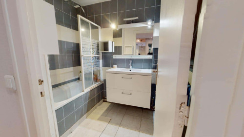 Room in Boulevard Henri Dunant, Angers for 98 m² with 5 bedrooms - Gallery - 9
