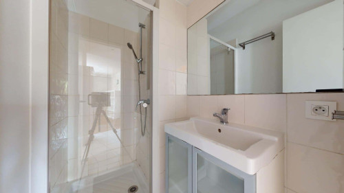 Room in Chemin de la Blanchisserie, Grenoble for 70 m² with 4 bedrooms - Gallery - 15