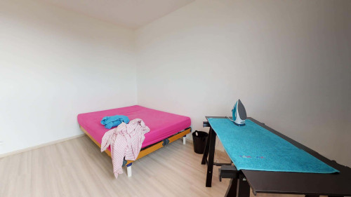 Room in Rue Lafayette, Dijon for 72 m² with 2 bedrooms