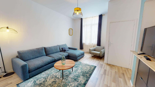 Room in Rue de Lorraine, Roubaix for 140 m² with 6 bedrooms - Gallery - 18