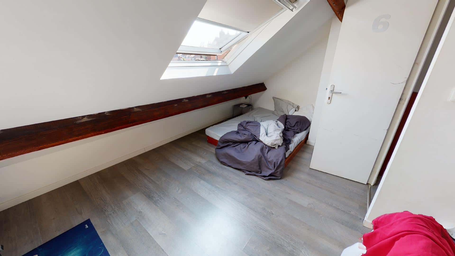 Room In Rue Bourignon, Lille For 164 M² With 7 Bedrooms - 1