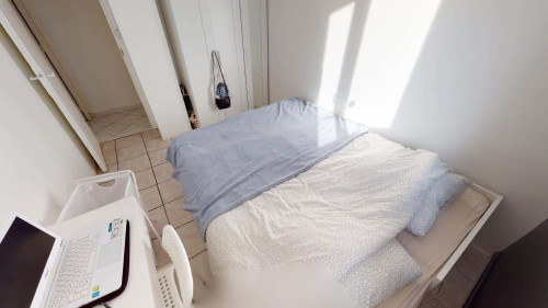 Room in Rue Docteur Calmette, Grenoble for 67 m² with 4 bedrooms - Gallery - 15