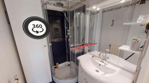 Room in Rue Docteur Calmette, Grenoble for 67 m² with 4 bedrooms - Gallery - 7