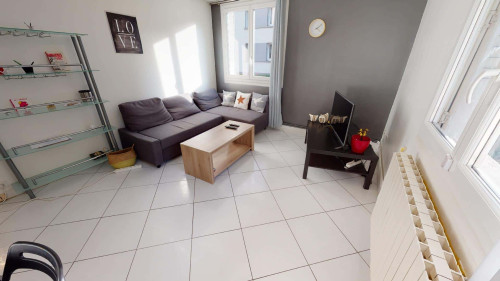 Room in Rue Docteur Calmette, Grenoble for 67 m² with 4 bedrooms